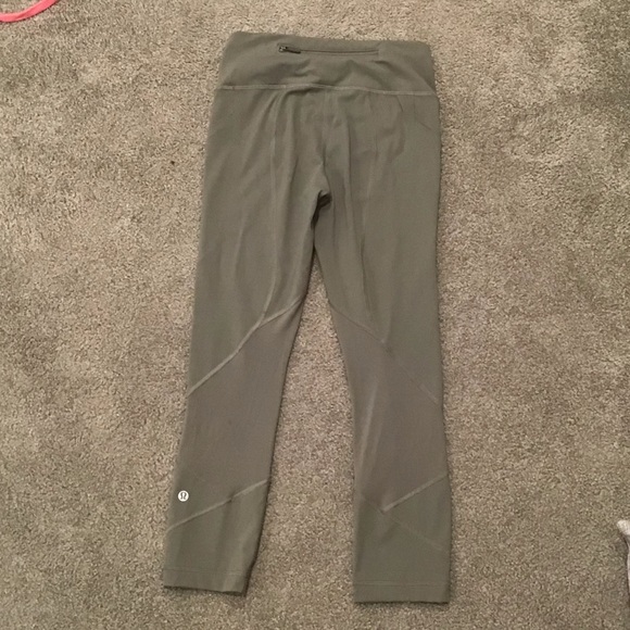 Lululemon athletic leggings - Picture 2 of 4